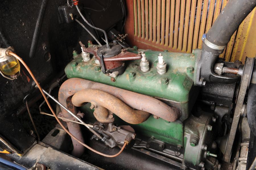  Ford Model A Standard Roadster 1930 года  (фото 6 из 8)